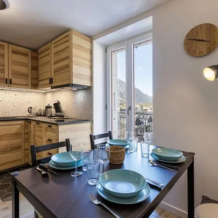Epicea - Chic 2br In Center, Next To Train Station - By Cozee Apartamento