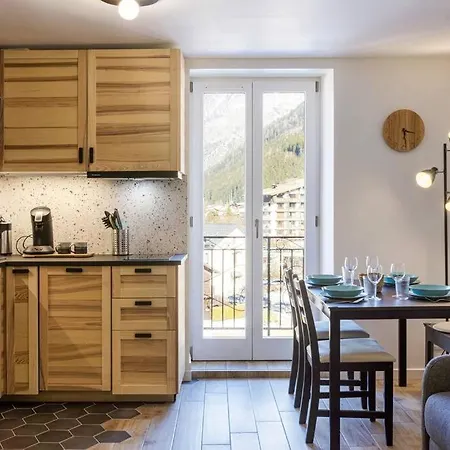 Epicia - Chic 2br In Center, Next To Train Station - By Cozee Appartement *